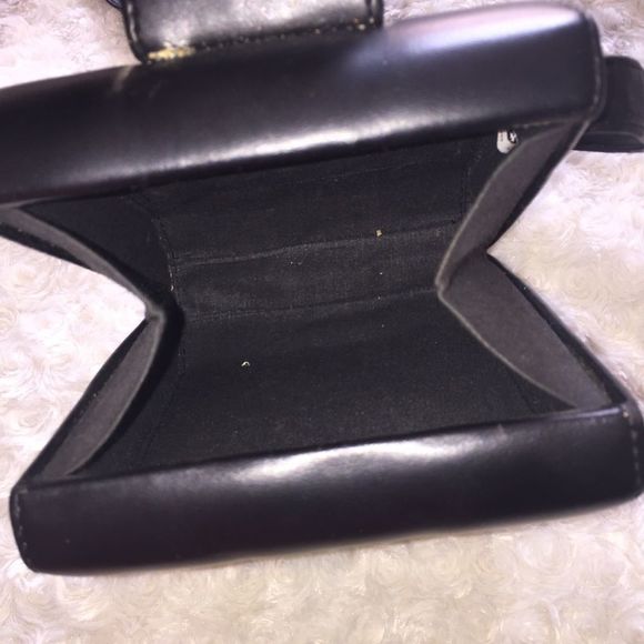 VINTAGE crossbody bag - Picture 2 of 6